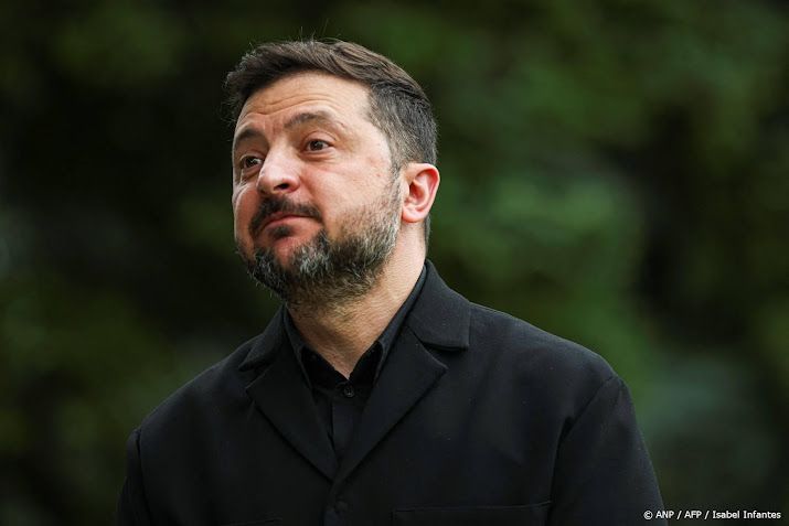 Media: Zelensky liet Trump foto's zien van beschadigd klooster