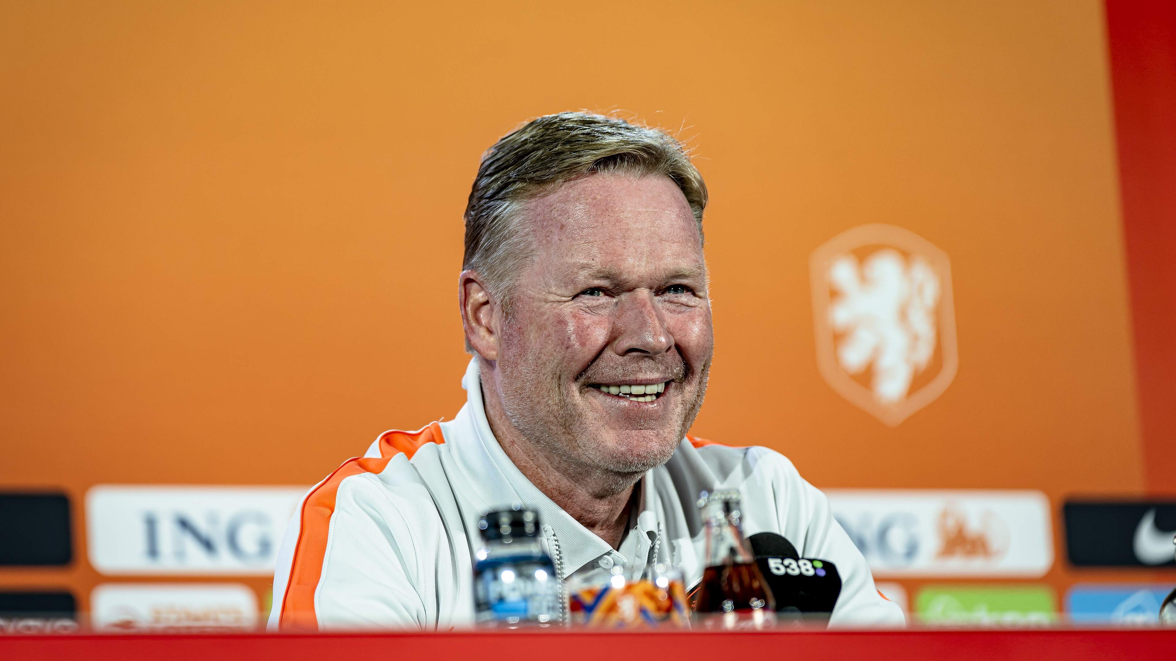 Lees terug: Ronald Koeman geeft hoopvolle update over Memphis Depay, Frenkie de Jong wil sentiment draaien