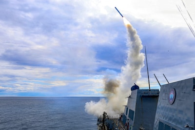 Omstreden AI-model van Elon Musk hielp Amerika 2000 raketten af te vuren tegen Iran: hoe zit dat?