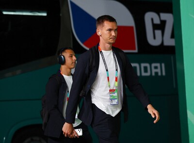 De druk staat er voor PSV-goalie Kovar en zijn ploeggenoten nu al op: duel met Zuid-Afrika ook belangrijk voor PSV