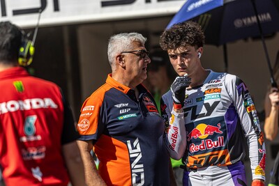 Wie is wonderboy Lucas Coenen, die met Jeffrey Herlings strijdt om de wereldtitel in de MXGP?