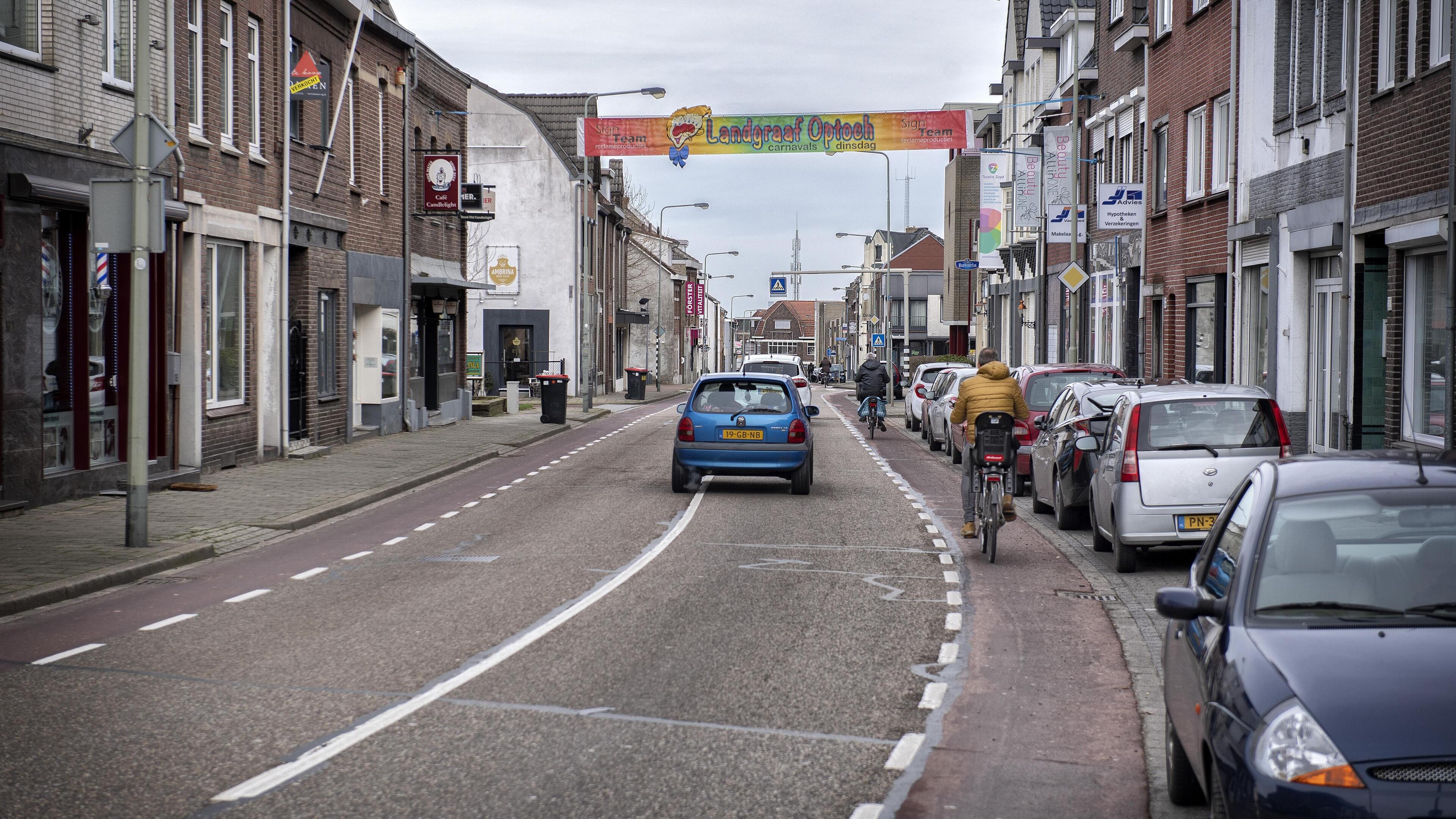 Wegen en stoepen in Landgraaf zijn er slecht aan toe, oordeelde de inspecteur: ‘In een rolstoel heb je het gevoel dat je gelanceerd wordt’