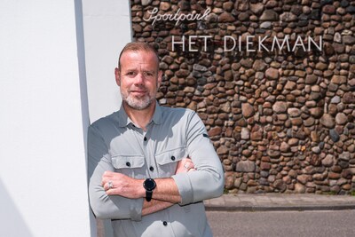 De gymleraar die Enschede bestuurde moet nu stoppen: ‘Ik liet kritiek van me afglijden, net als teflon’
