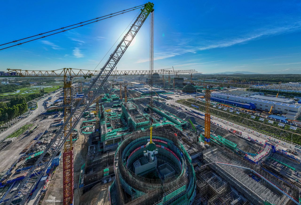 Kabinet houdt drie opties open voor kerncentrales: twee locaties in de Eemshaven en een in Terneuzen. ‘De keuze wordt niet makkelijk’
