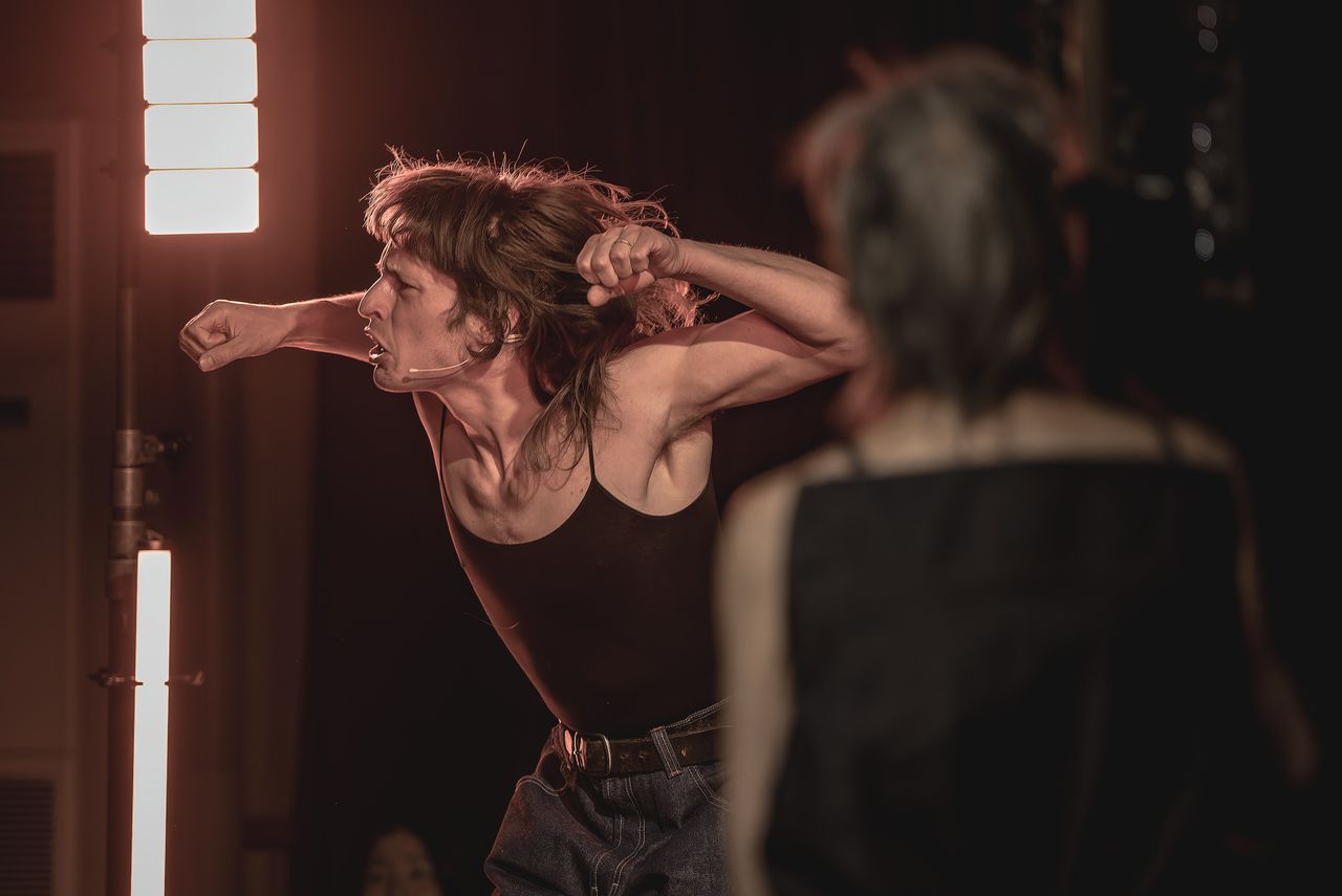 Recensie We Are The House op het Holland Festival, een installatieperformance van Tomoko Mukaiyama met Just van Bommel