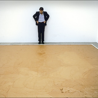 Museum Boijmans Van Beuningen eert Wim T. Schippers met herplaatsing Pindakaasvloer