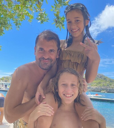 Oldenzaler Dennis beleeft WK-koorts op Curaçao: ‘Voor mij is het dubbel feest’