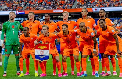 Oranje op rapport | Ryan Gravenberch en Crysencio Summerville besten van het veld bij Oranje, ook vier onvoldoendes