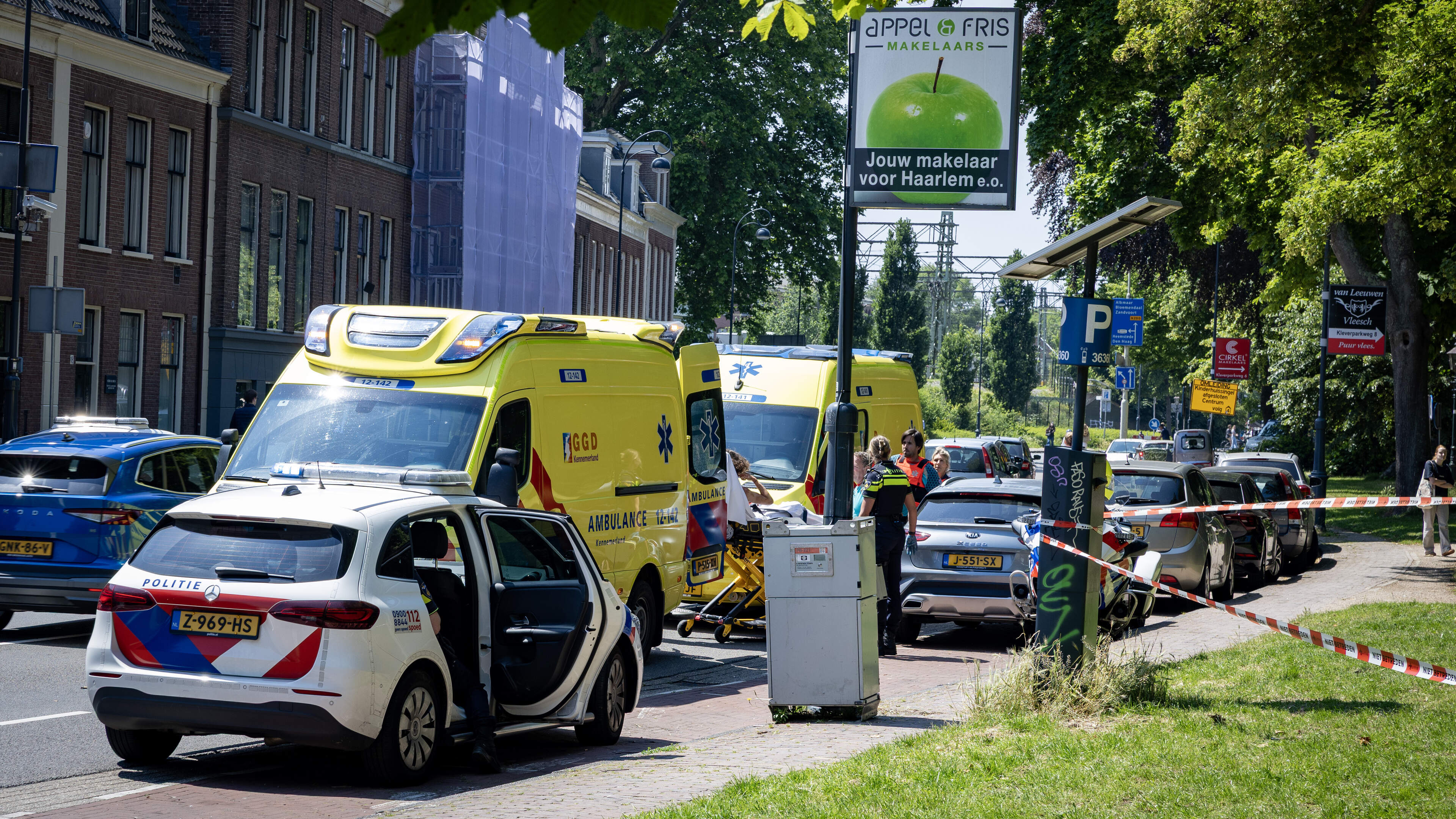 Slachtoffer steekpartij Staten Bolwerk minderjarig, politie zoekt drie verdachten
