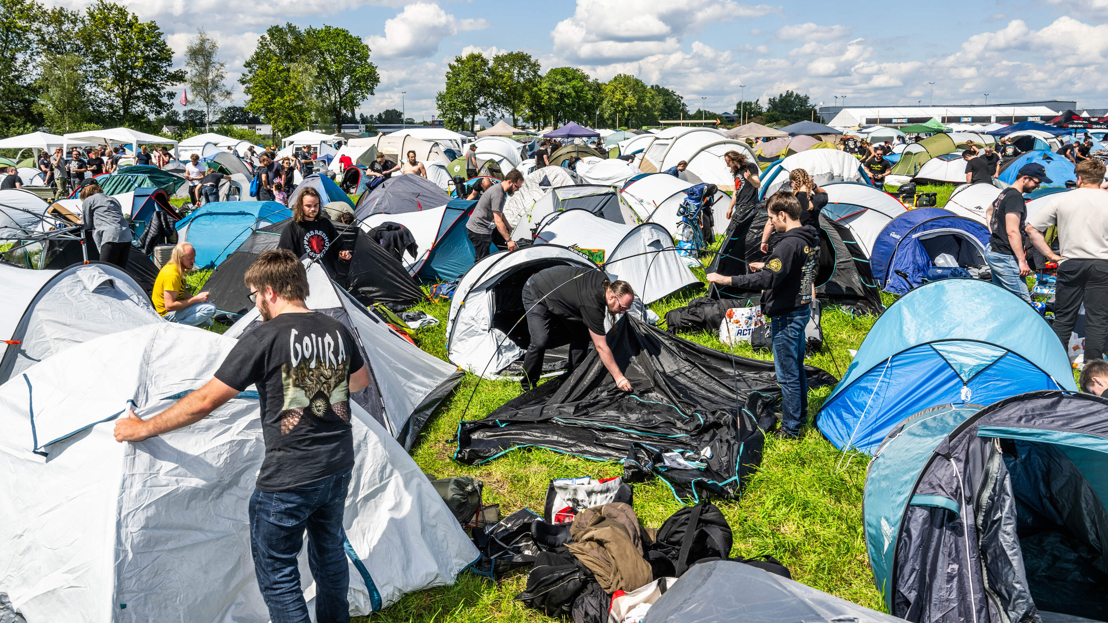 Duitse festivalganger (47) overleden nadat hij onwel werd op camping van Graspop