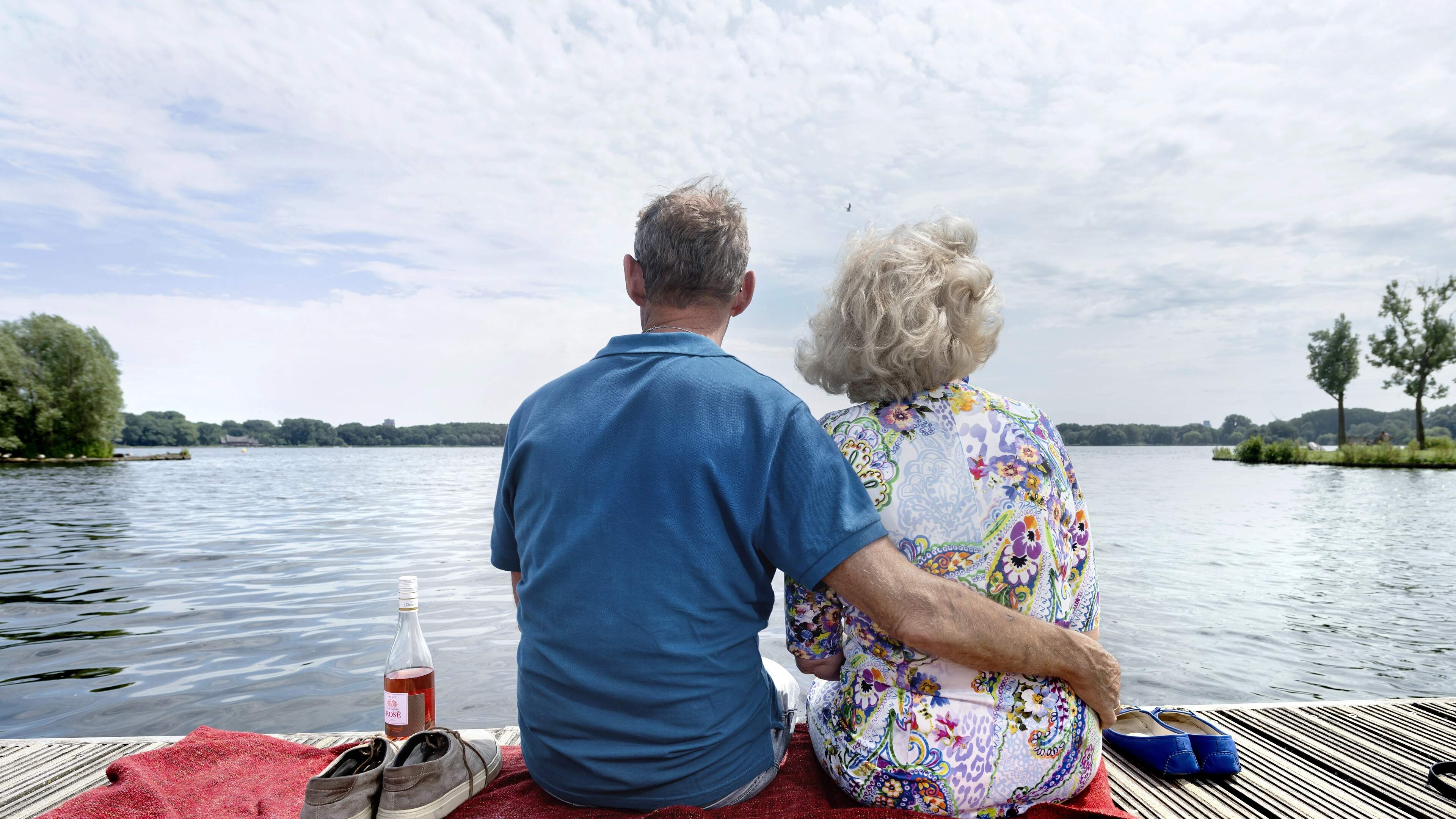 AOW gaat omhoog: zoveel euro’s krijgen senioren erbij