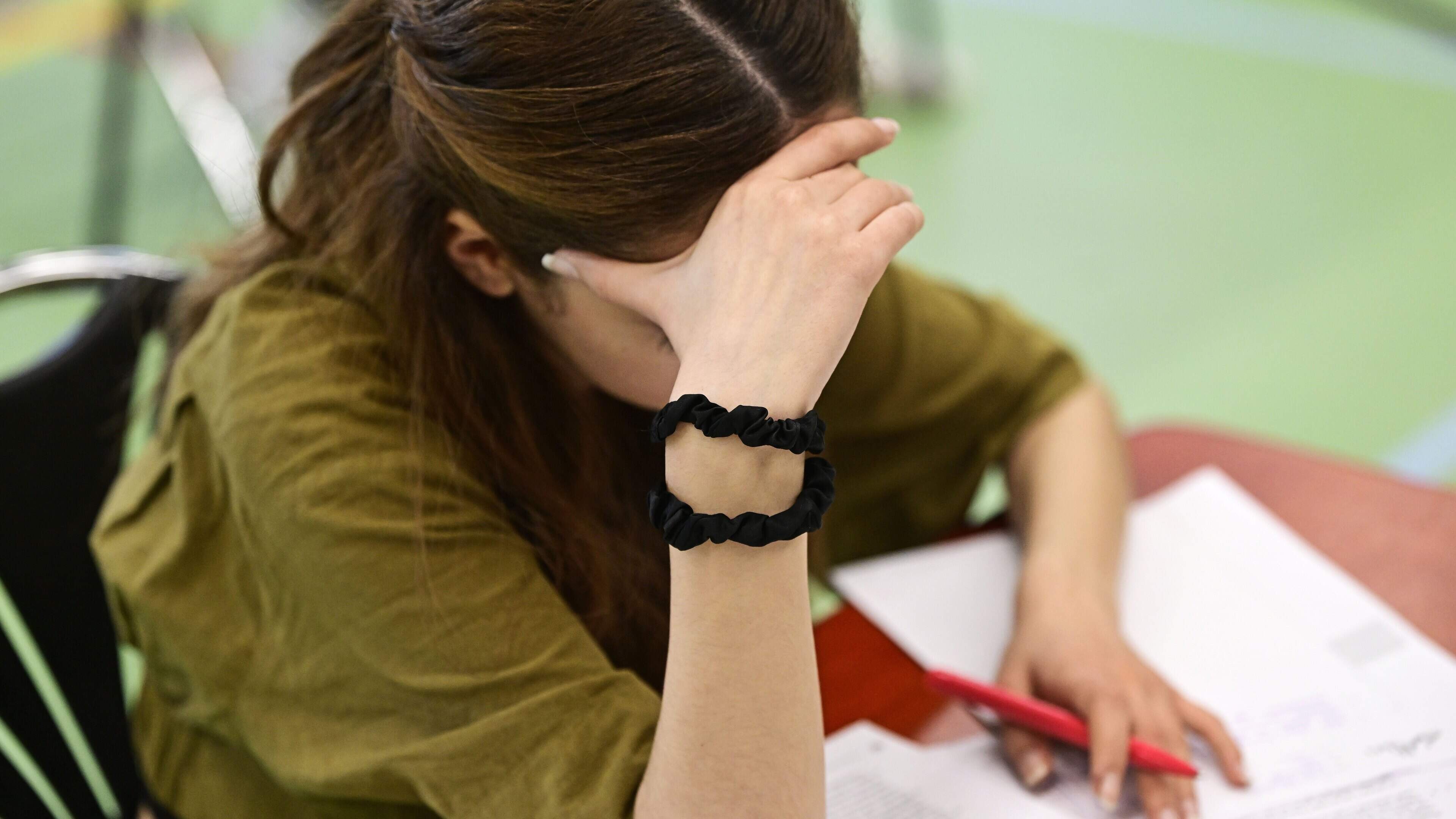Praat mee: Leggen we te veel druk op scholieren om een diploma te halen, zoals deze experts vinden?