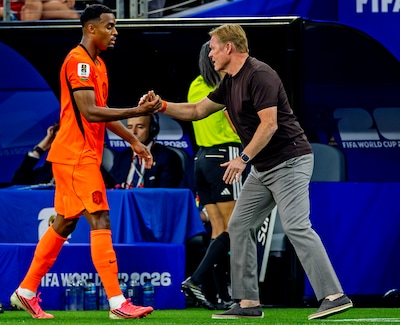 Voetbalpodcast | ‘Koeman wisselde Oranje uit de wedstrijd, maar welke opties zijn er eigenlijk?’