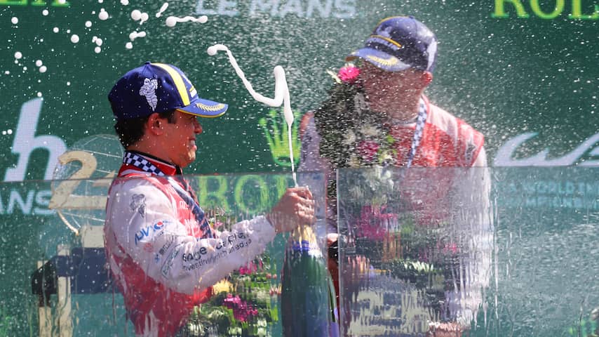 Nyck de Vries wint 24 uur van Le Mans als eerste Nederlander sinds 1988