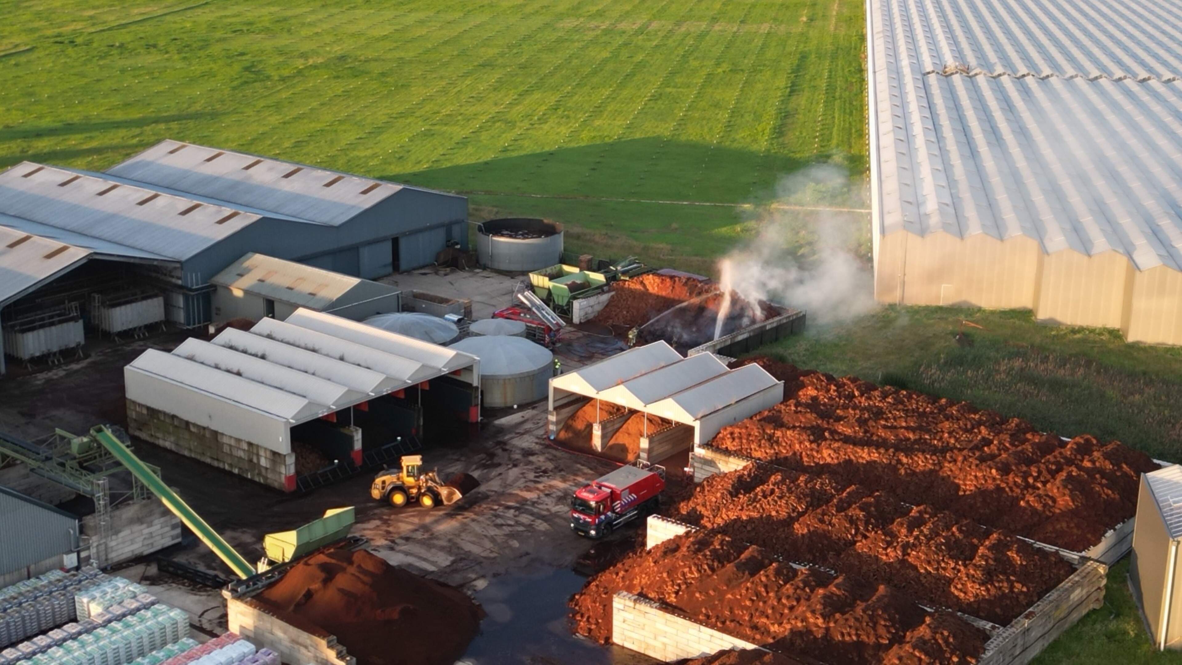 Brand bij potgrondbedrijf in Grubbenvorst