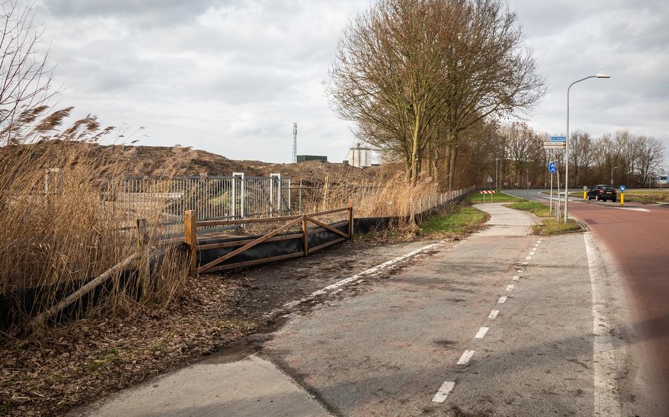 Er komt een megagrote batterij op het Accres-terrein in Veendam. Bedrijven betalen mee aan opruimen vervuilde grond