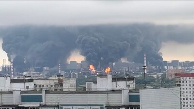 LIVE Oorlog Oekraïne | Olieraffinaderij in brand na grootschalige aanval op Moskou, grote rookpluim boven stad
