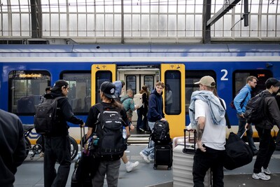 Drukte op NS-website bij start verkoop voordelig zomerabonnement: ‘Beschikbaar tot potje geld op is’