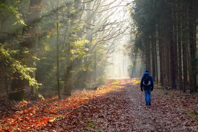 Erik wilde geen dure wandelschoenen, maar dat leverde hem pijnlijke voeten en een flinke kostenpost op