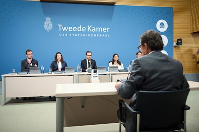Verhalen over lijkkisten en huilende verpleegkundigen, enquêtevoorzitter Daan de Kort hoort het allemaal langskomen