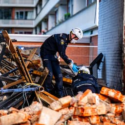 Verdachte van explosie bij flat Amsterdam vrijgelaten, twee zitten nog vast