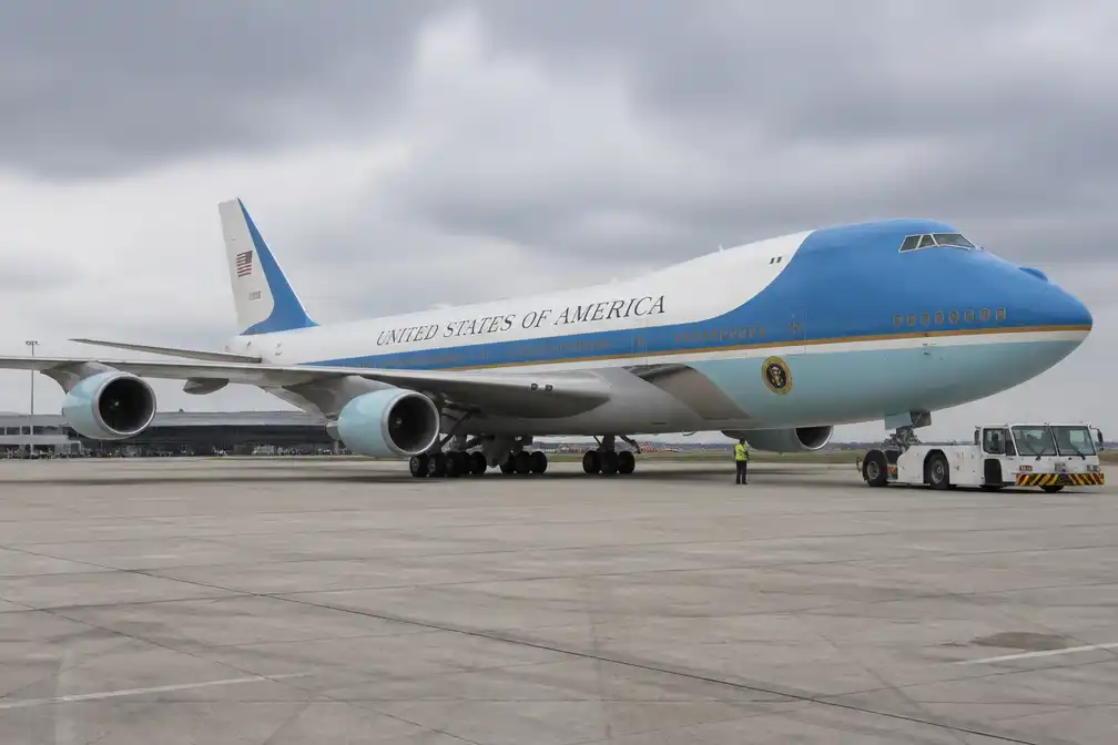 Bouw nieuwe Air Force One al ruim 3 miljard duurder na nieuwe tegenvaller