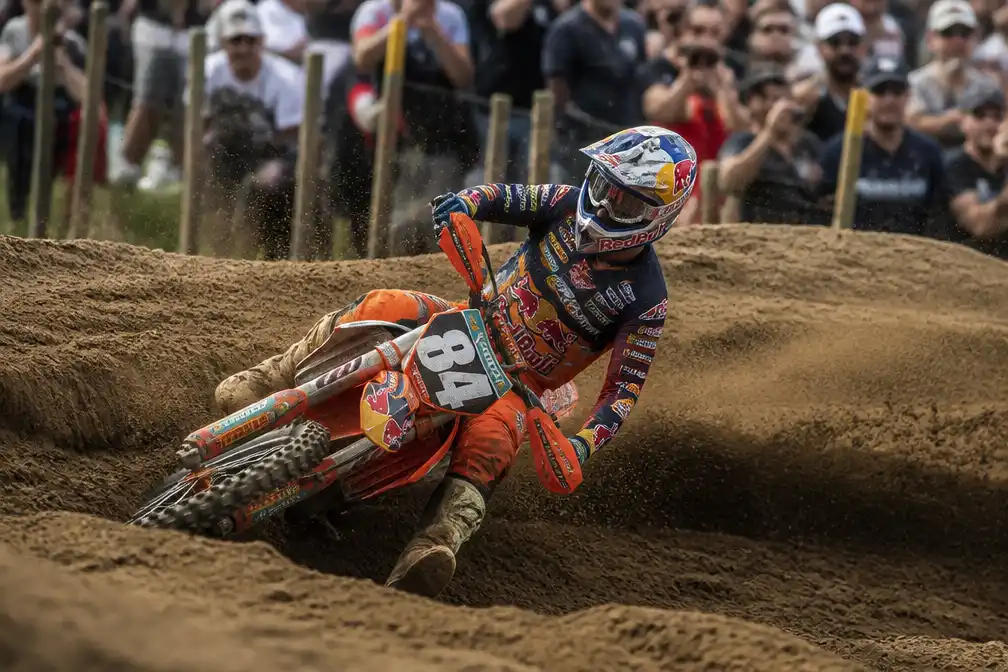 Lucas Coenen mist MXGP Lommel door heupblessure; Herlings wil uitlopen