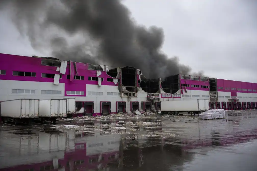 Oekraïense drones treffen Wildberries-centra, schade loopt in miljarden