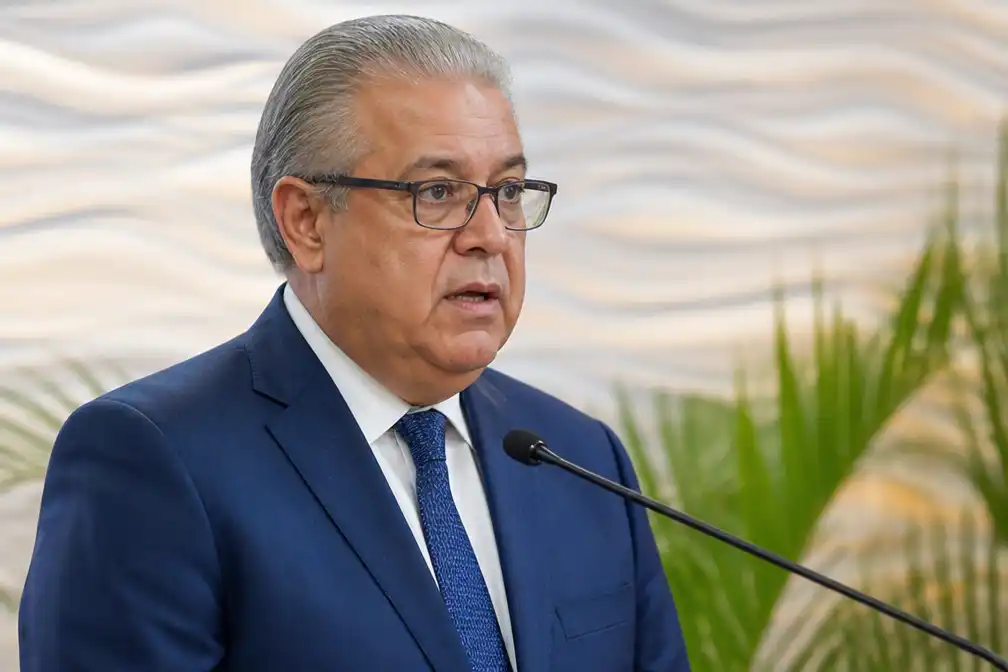 Premier Aruba Mike Eman verrast eiland met aankondiging vertrek
