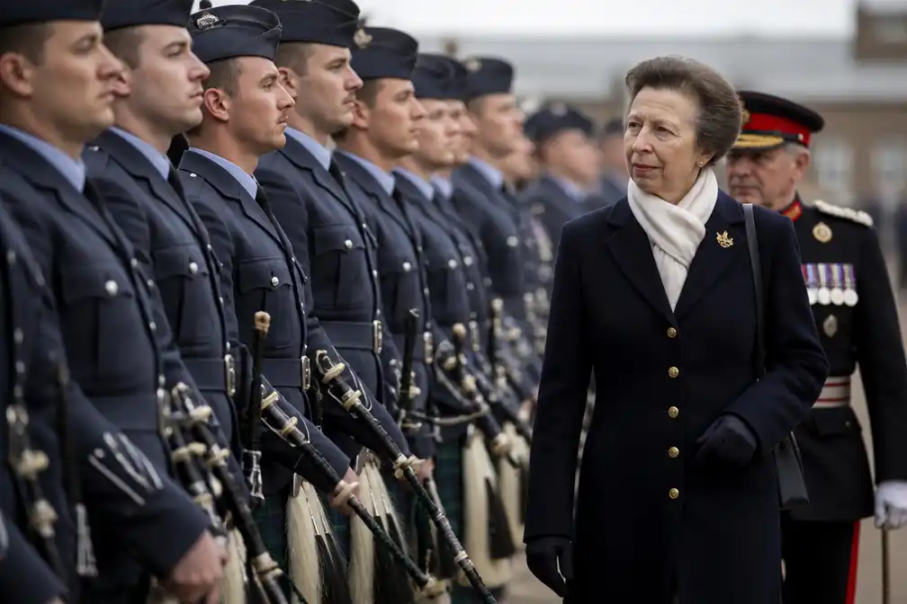 Prinses Anne woont repetitie Royal Edinburgh Military Tattoo bij