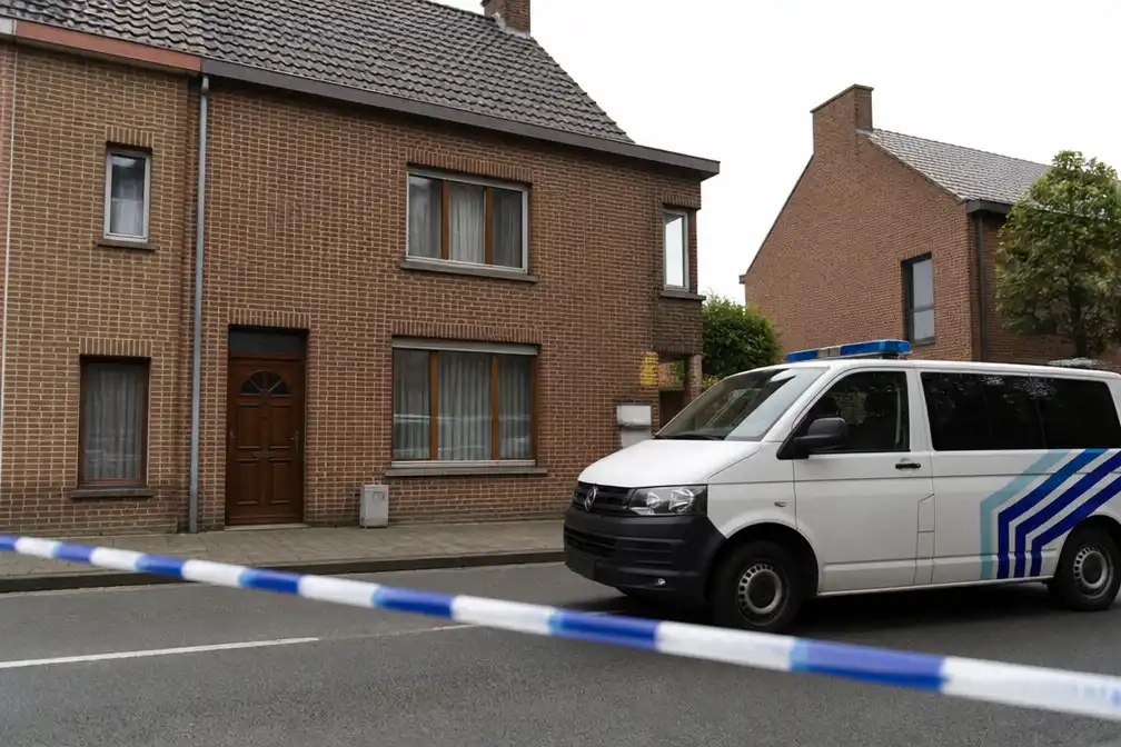 Aanhouding verlengd van man die vader in Liedekerke doodstak tijdens psychose