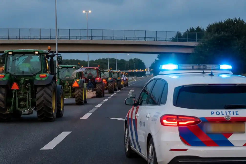 Politie verrast door onaangekondigde boerenactie in Apeldoorn