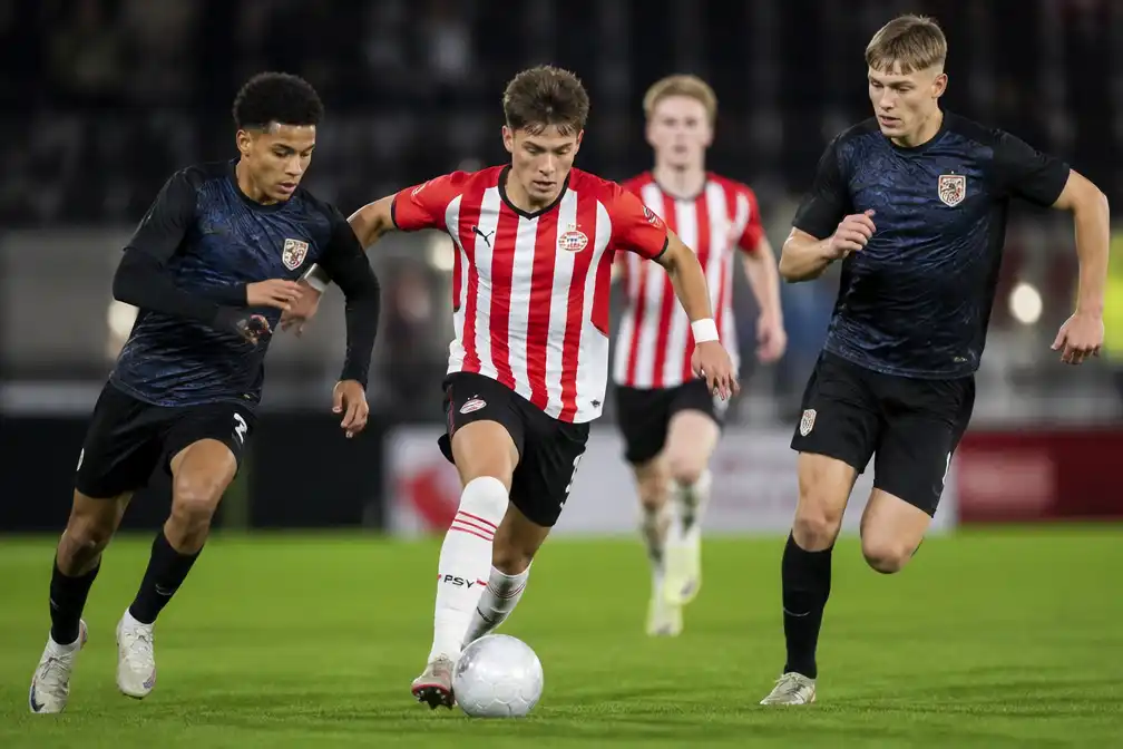 Keuken Kampioen Divisie 2026-27 begint; TOP Oss opent thuis, Jong PSV wil imponeren