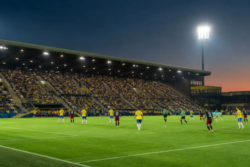 Eredivisie begint met gepromoveerd Cambuur tegen Excelsior in Leeuwarden