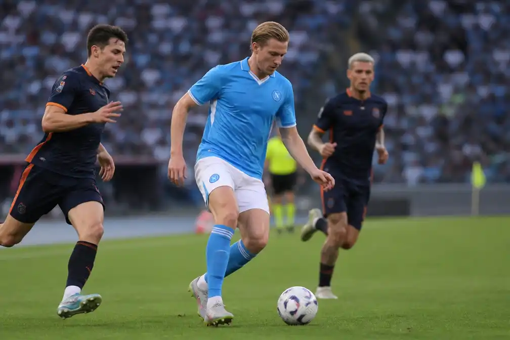 Fout Kevin De Bruyne geeft Celta doelpunt in oefenmatch tegen Napoli