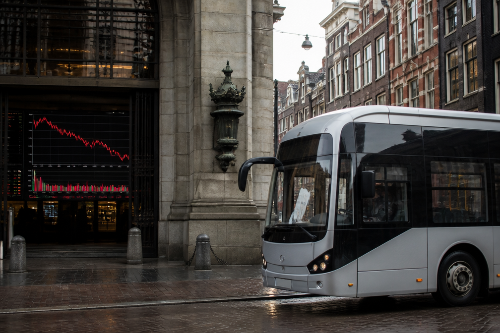Ebusco hard onderuit op Damrak na annulering busorder Potsdam