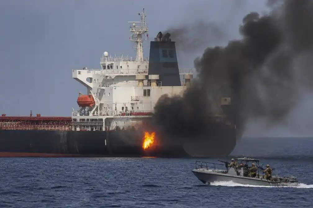Zes doden bij Houthi-aanval op Rode Zee, VS schiet op schip dat blokkade schond