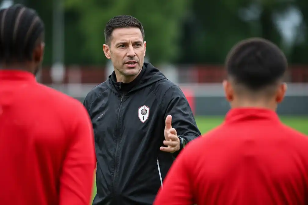 Compper wil dat Antwerp in Kortrijk vanaf minuut één intensiteit toont