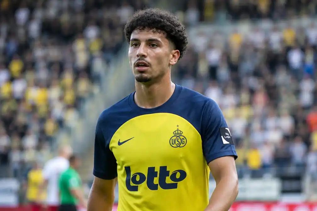 Union breekt record: Khalaili vertrekt naar Crystal Palace voor 28 miljoen