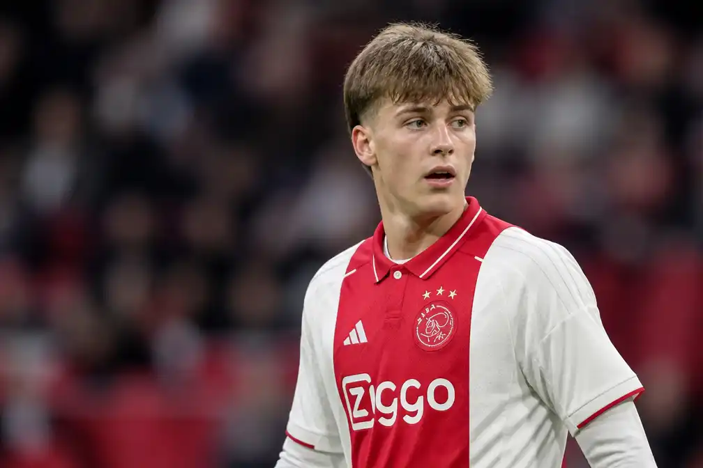 Mika Godts stijgt naar zevende plaats duurste Eredivisie-verkopen ooit