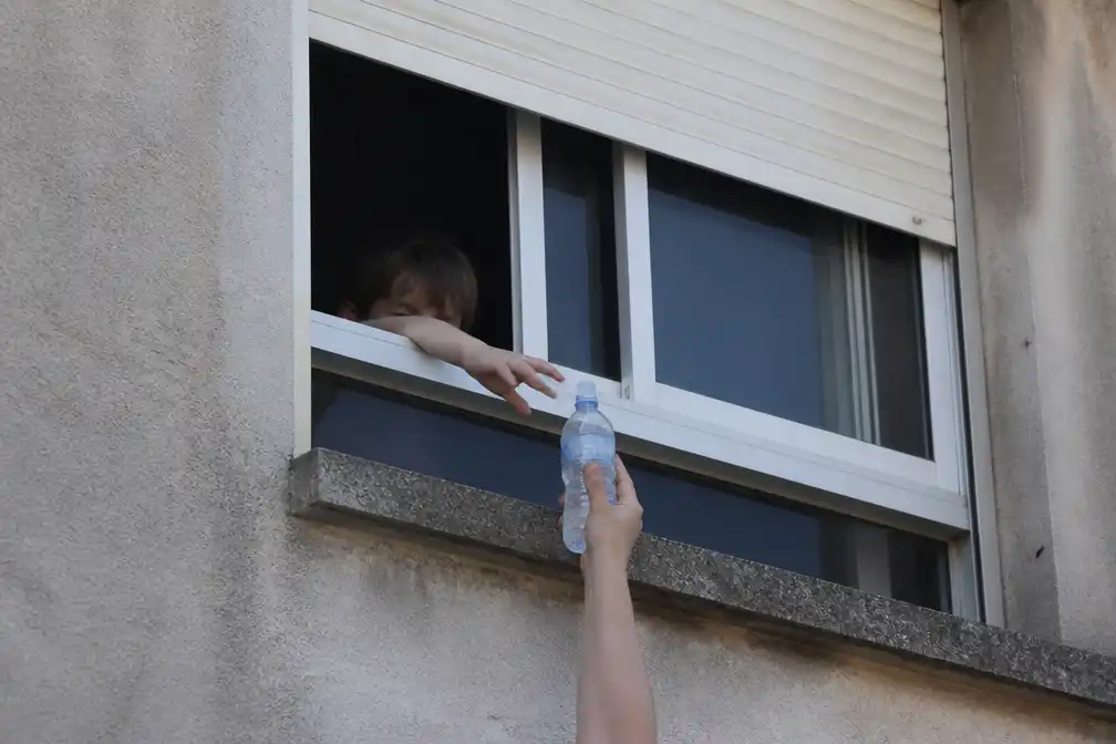 Buren redden 8-jarige die in Nîmes wekenlang was opgesloten