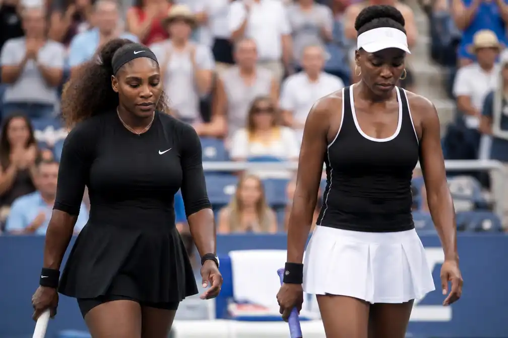 Williams-zussen verliezen dubbelrentree in Cincinnati