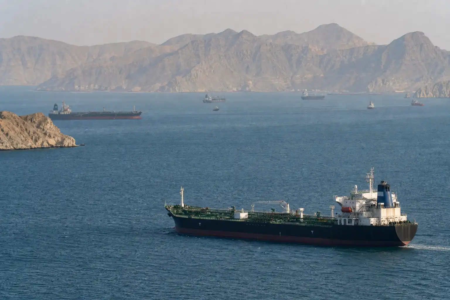 Scheepvaartverkeer Straat van Hormuz neemt af na afblazen overleg VS-Iran