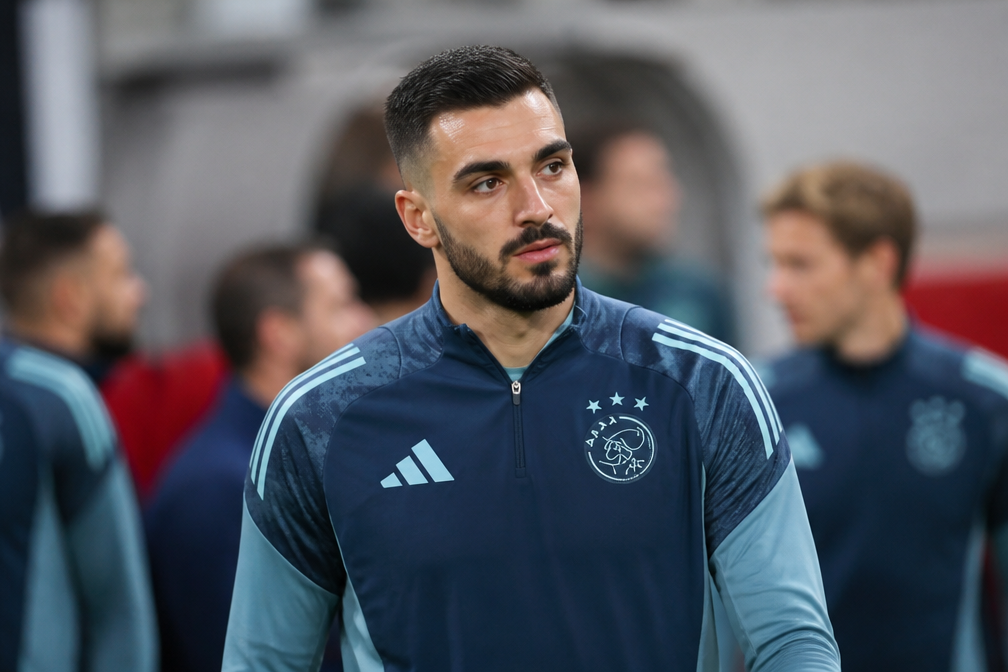 Ajax en Lazio ver gevorderd over verhuur Josip Sutalo