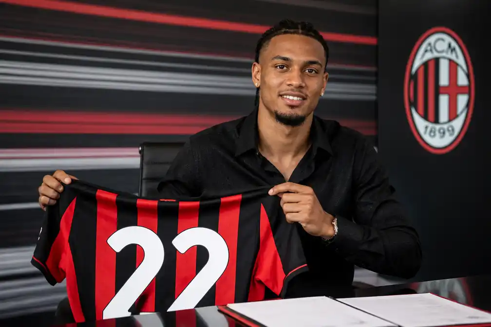 Rode Duivel Diego Moreira verlaat Strasbourg en tekent tot 2031 bij AC Milan
