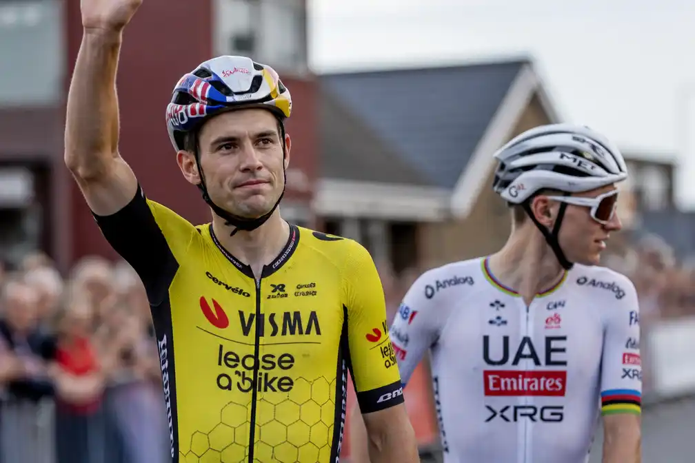 Van Aert mikt op rode trui in Vuelta; Bakelants noemt prijzengeld 'een belediging'
