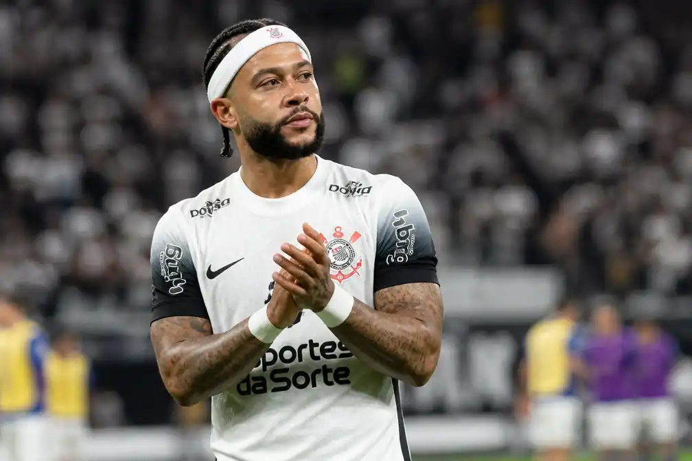 Mossou: Depay kiest met hart bij Corinthians, tegenover cynische transfer Reijnders