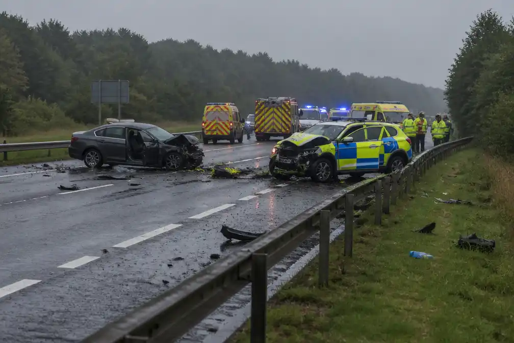 Zeven doden, onder wie twee agenten, bij ongeval A66 nabij Middlesbrough