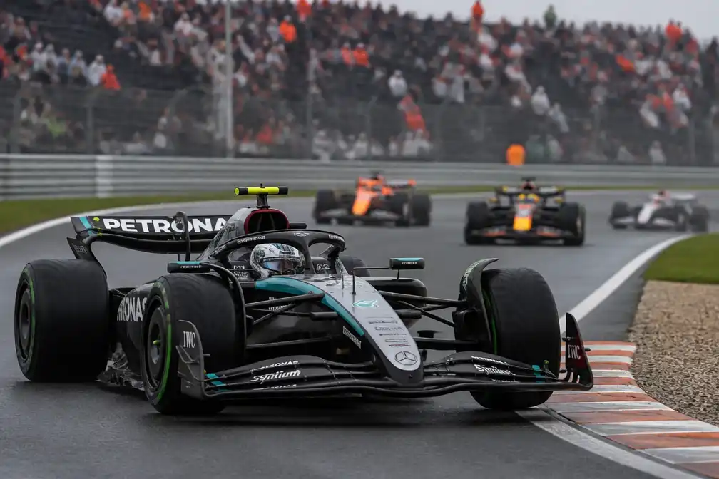 Antonelli loopt na sprintrace in Zandvoort iets uit in F1-stand
