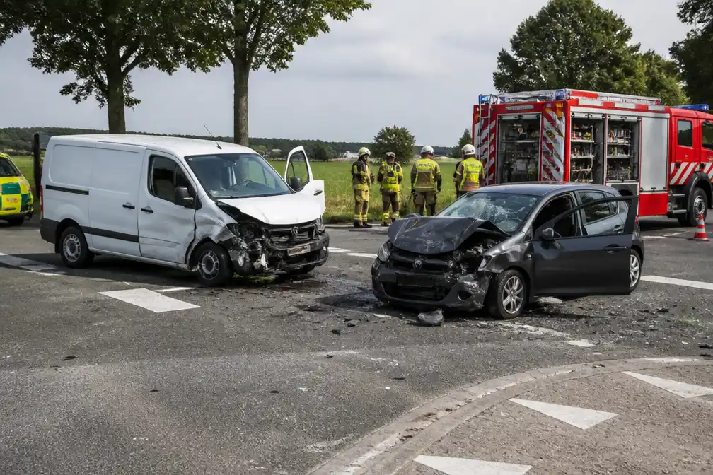 Bestuurster zwaargewond bij botsing met bestelwagen op grens Kieldrecht-Verrebroek